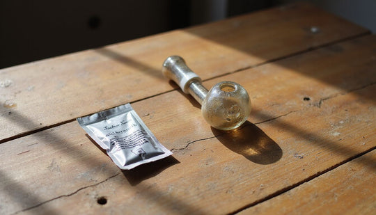 How to Put a Screen in a Glass Pipe: A Step-by-Step Guide - The Ultimate Instructions