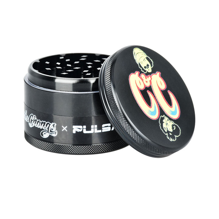 6PC DISPLAY - Cheech & Chong's x Pulsar Metal Grinder - Black / 4pc / 2.5" - Headshop.com