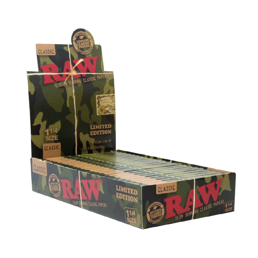 RAW Classic Camo Rolling Papers - Headshop.com