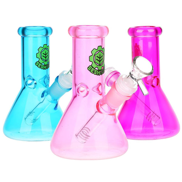 SeshGear Shorty Beaker Color Glass Water Pipe | 5.75" | 14mm F SeshGear Shorty Beaker Color Glass Water Pipe | 5.75" | 14mm F