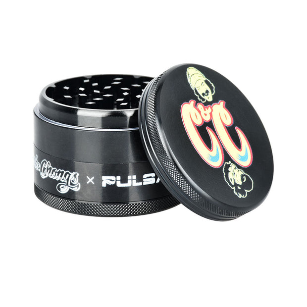 6PC DISPLAY - Cheech & Chong's x Pulsar Metal Grinder - Black / 4pc / 2.5" - Headshop.com