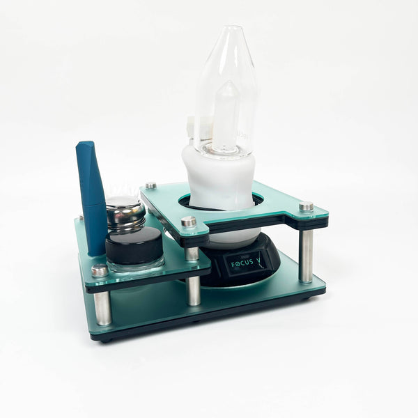Focus V Carta 2 Rig Station Dab Session Organizer and Cleaning Tray That Holds the Charging Dock With ISO Pump and Swab Beaker Focus V Carta 2 Rig Station Dab Session Organizer and Cleaning Tray That Holds the Charging Dock With ISO Pump and Swab Beaker