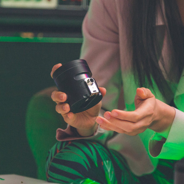 Tectonic9 Auto Dispensing Grinder - Headshop.com