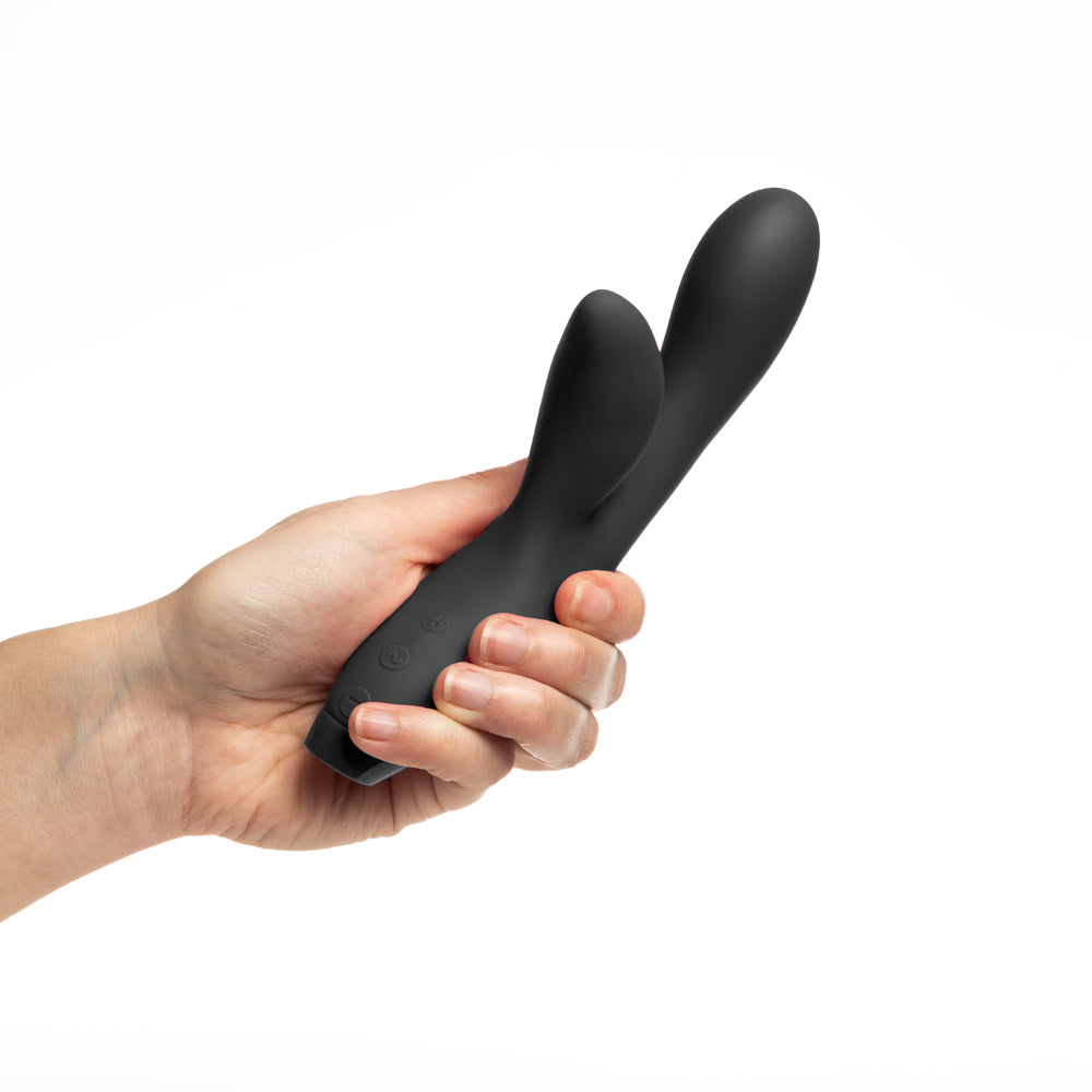 Je Joue Hera Flex Rechargeable Flexible Silicone Rabbit Vibrator Black - Headshop.com