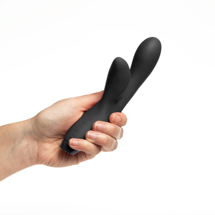 Je Joue Hera Flex Rechargeable Flexible Silicone Rabbit Vibrator Black - Headshop.com