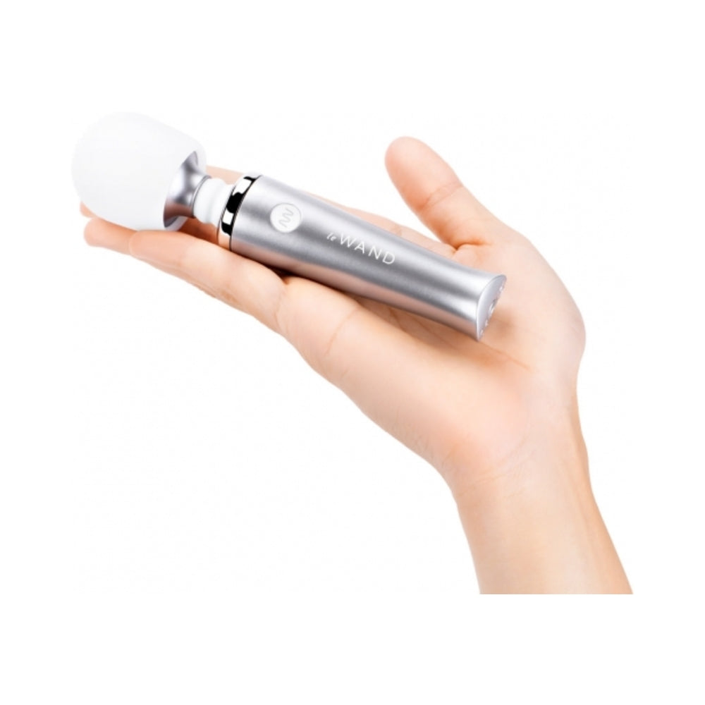 Le Wand Mini Pleasures 4-Piece Collection Vibrator & Massager Set - Headshop.com