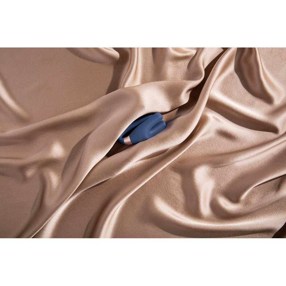 Deia The Wearable Remote-Controlled Stimulator Silicone Blue - Headshop.com