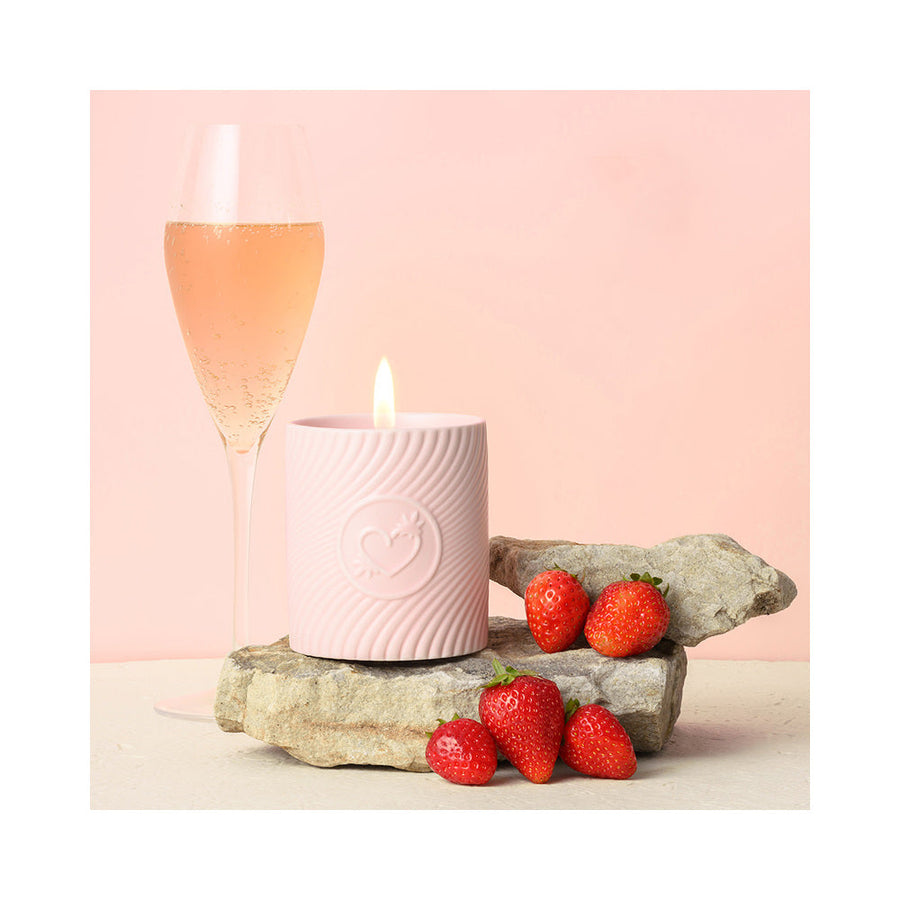 HighOnLove Pink Massage Candle Strawberries & Champagne - Headshop.com