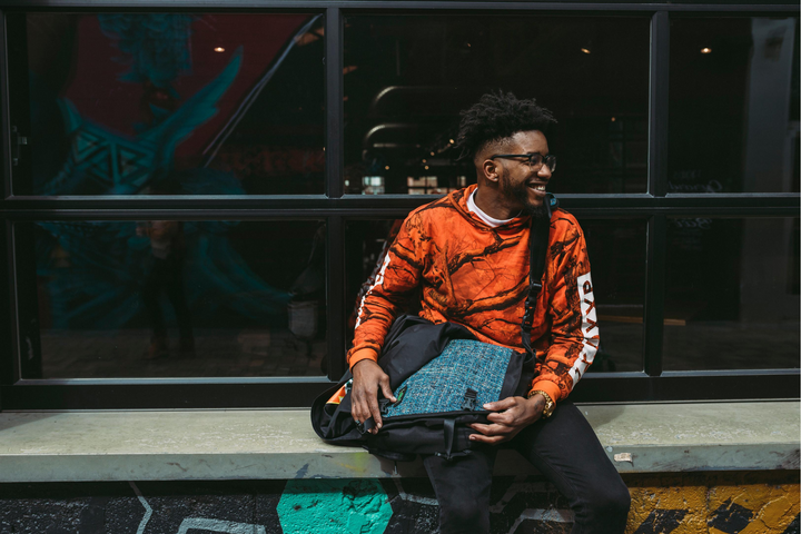 Voyage Messenger - Headshop.com