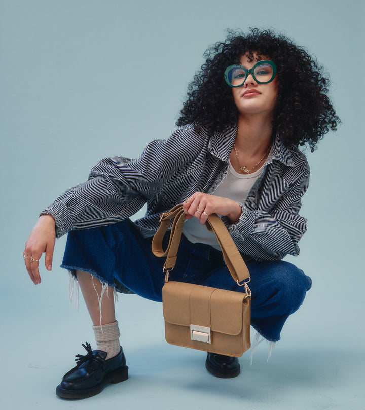 Citizen Hyde Lockable, Odor resistant Crossbody Bag - Headshop.com