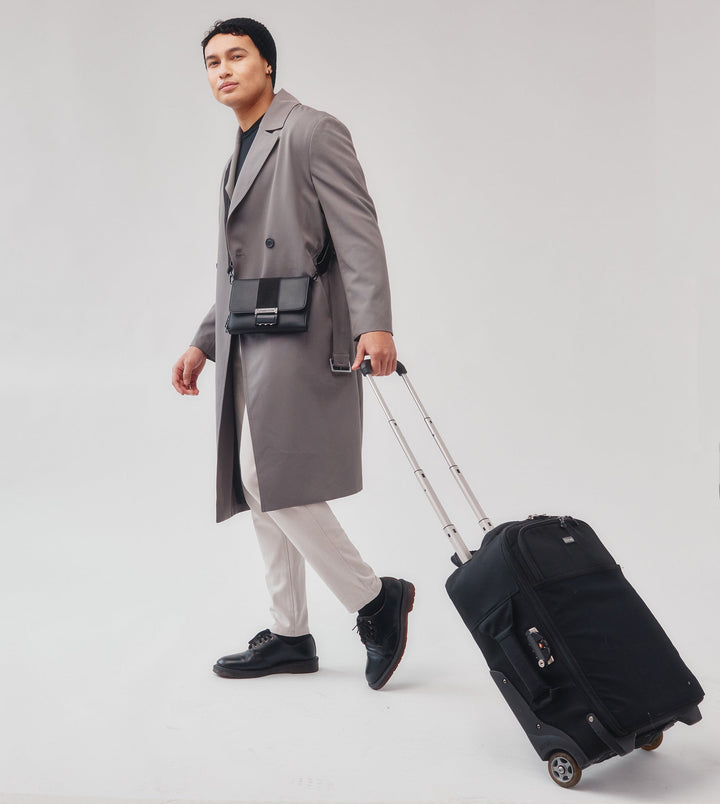 Citizen Hyde, Lockable Odor Resistant Crossbody Wallet - Headshop.com