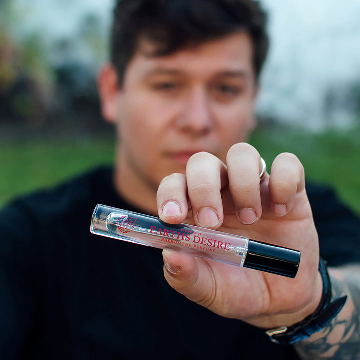 Eye of Love Bloom Attract Her Pheromone Parfum Earth's Desire - Headshop.com