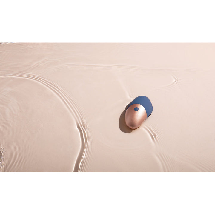 Deia The Arouser Pulsating External Stimulator Silicone Blue - Headshop.com