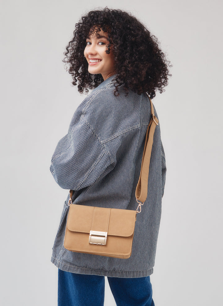 Citizen Hyde Lockable, Odor resistant Crossbody Bag - Headshop.com