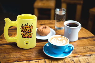 Yellow Roast & toast mug with flames - Headshop.com