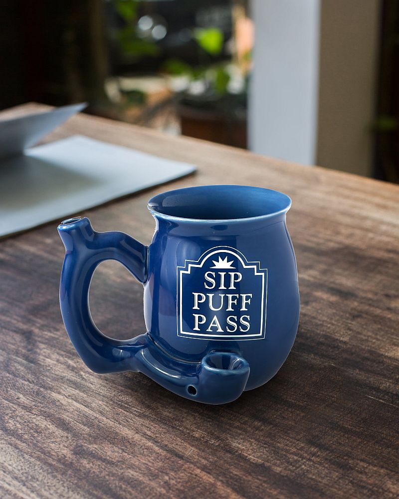 Sip Puff Pass mug - Blue with white letters - Headshop.com